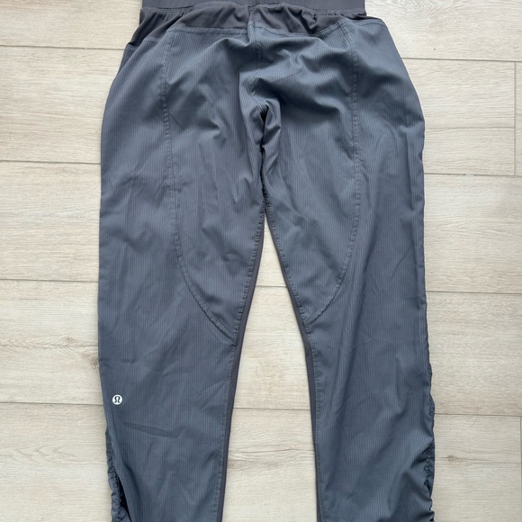 lululemon athletica dance studio pants - Picture 3 of 4